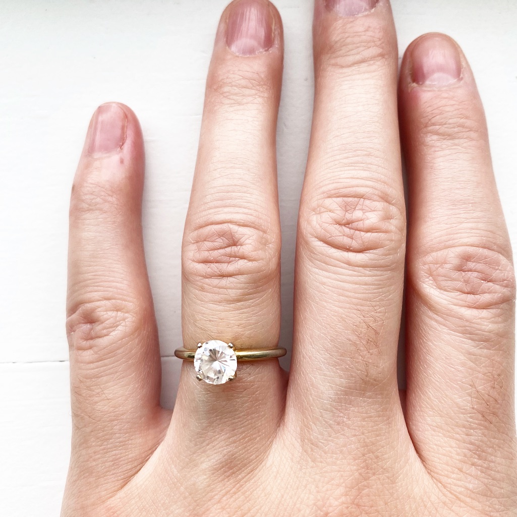 Chic Gold EngagementStyle 175 Ct Diamond Ring